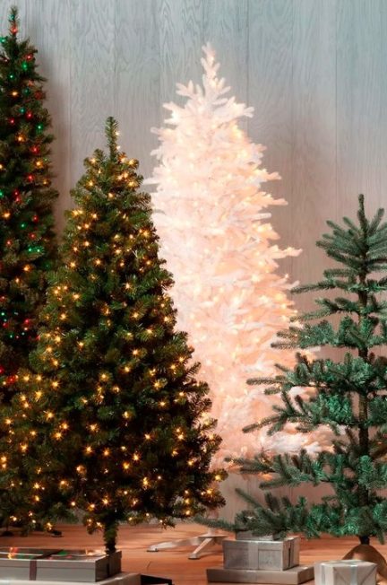 Как выбрать искусственную елку, которая будет служить долго