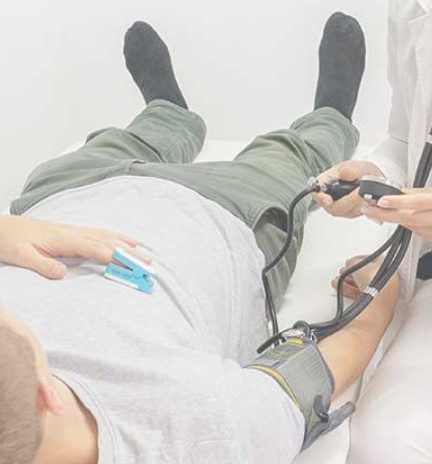 Безопасность и эффективность капельницы при выводе из запоя