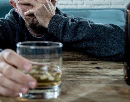 Что делать при алкогольном запое