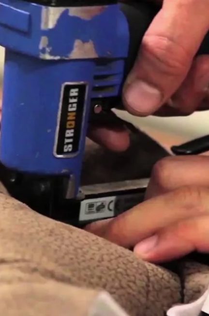 Обивка мебели: современные материалы и их особенности